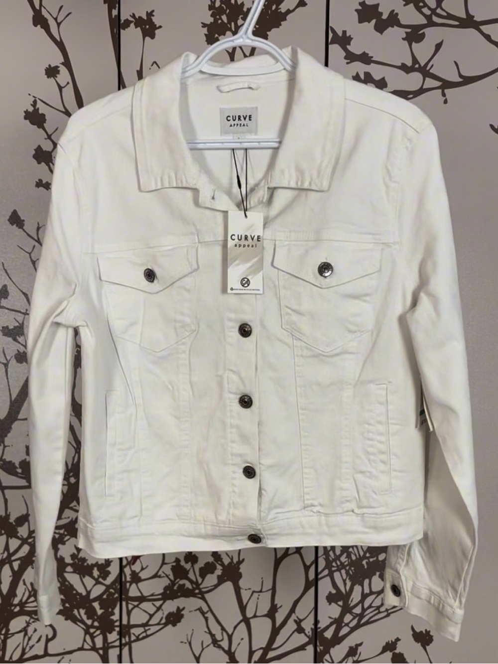 CURVE APPEAL White Jean Jacket NWT, Large